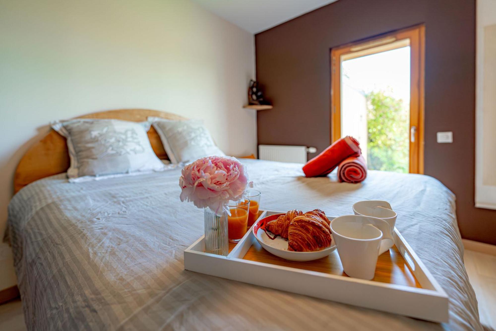 Vue Sur Les Montagnes-Wifi-Terrasse Apartment Saint-Jean-d'Arvey ภายนอก รูปภาพ